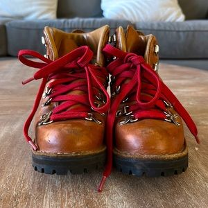 Women's Mountain Light
Cascade Clovis - GORE-TEX